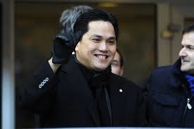 thohir saluto guanti