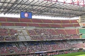 La tribuna rossa con il Sassuolo